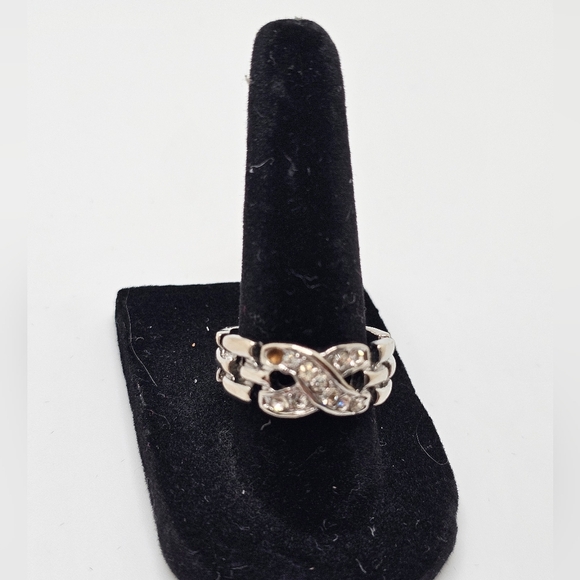 Ring - Picture 5 of 7